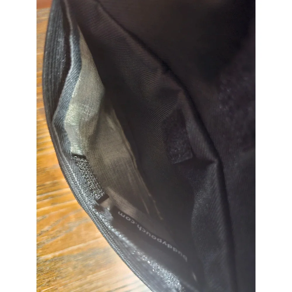 Running Buddy Buddy Pouch Magnetic Beltless Running Pouch Black Purple Trim